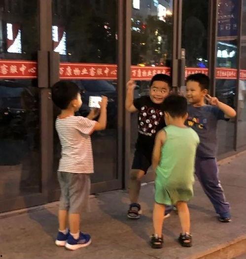 娱乐吃瓜的头像男